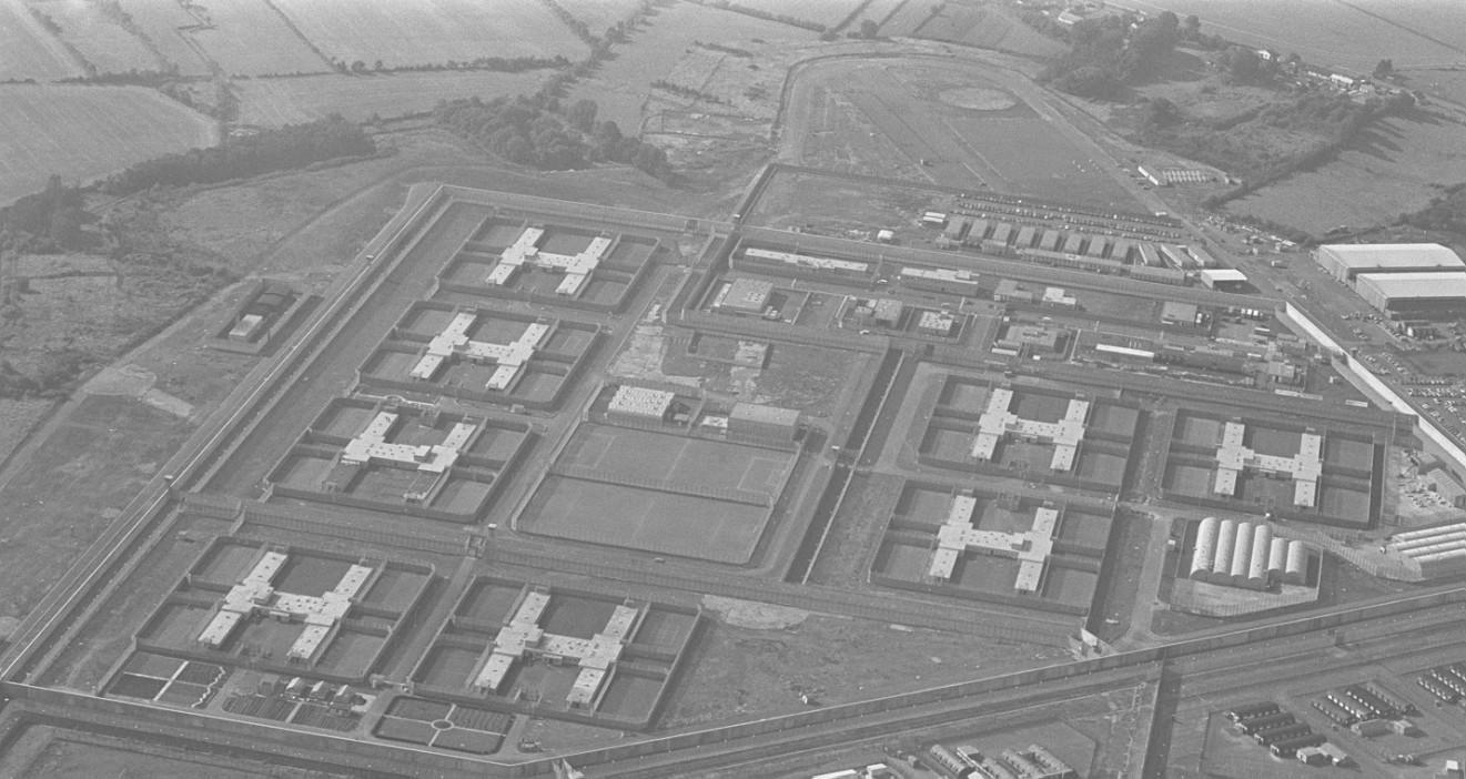 Maze prison