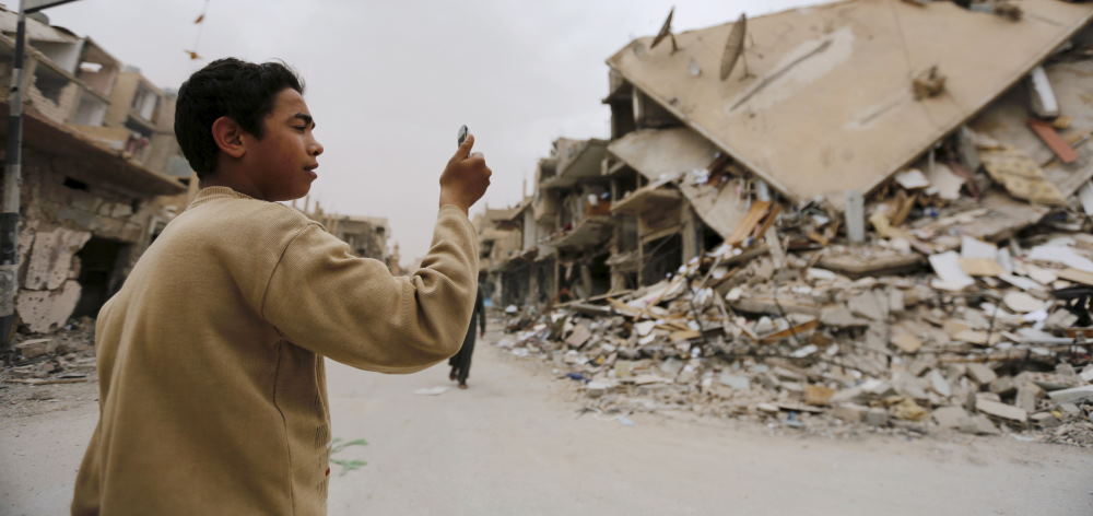 Syria Mobile Phone use