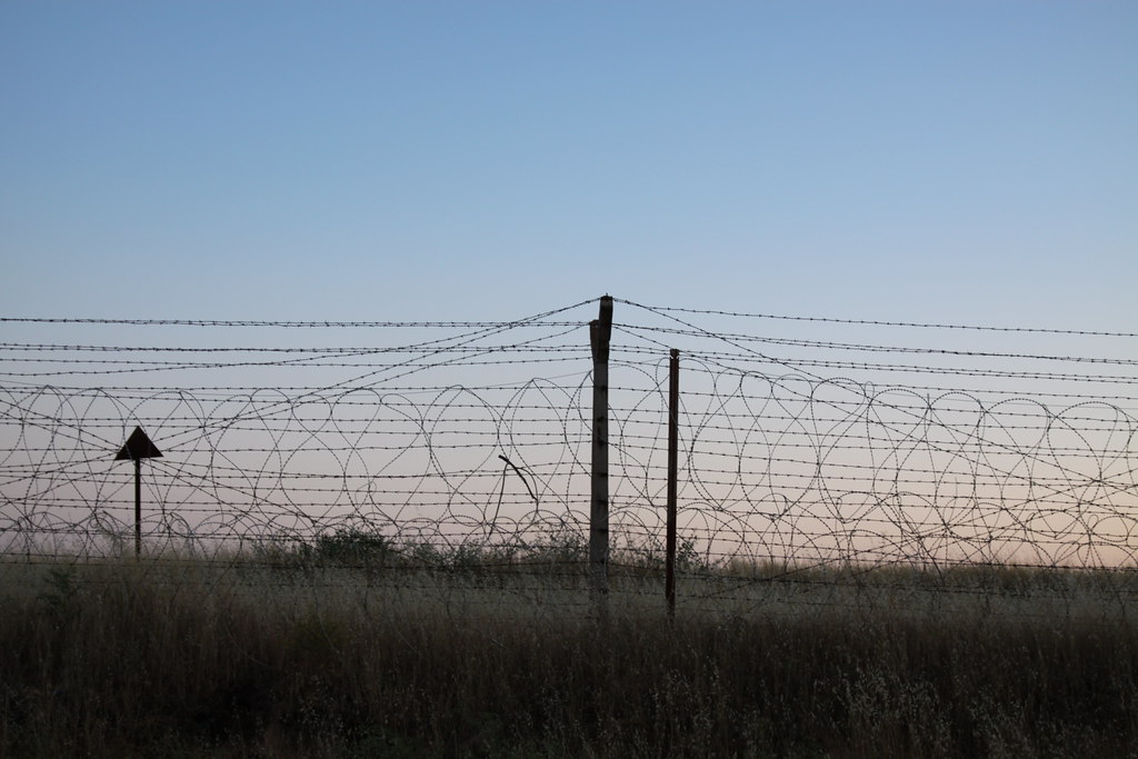 Border wire