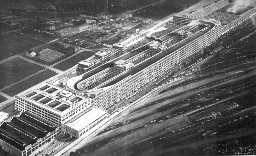View of Fiat Lingotto Factory, with test track on the roof, in 1928