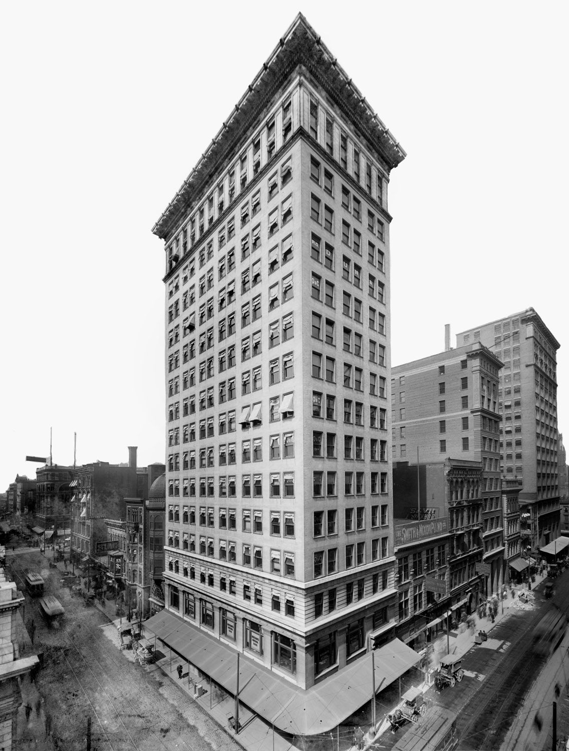 Ingalls Building, Cincinatti, Ohio, 1903